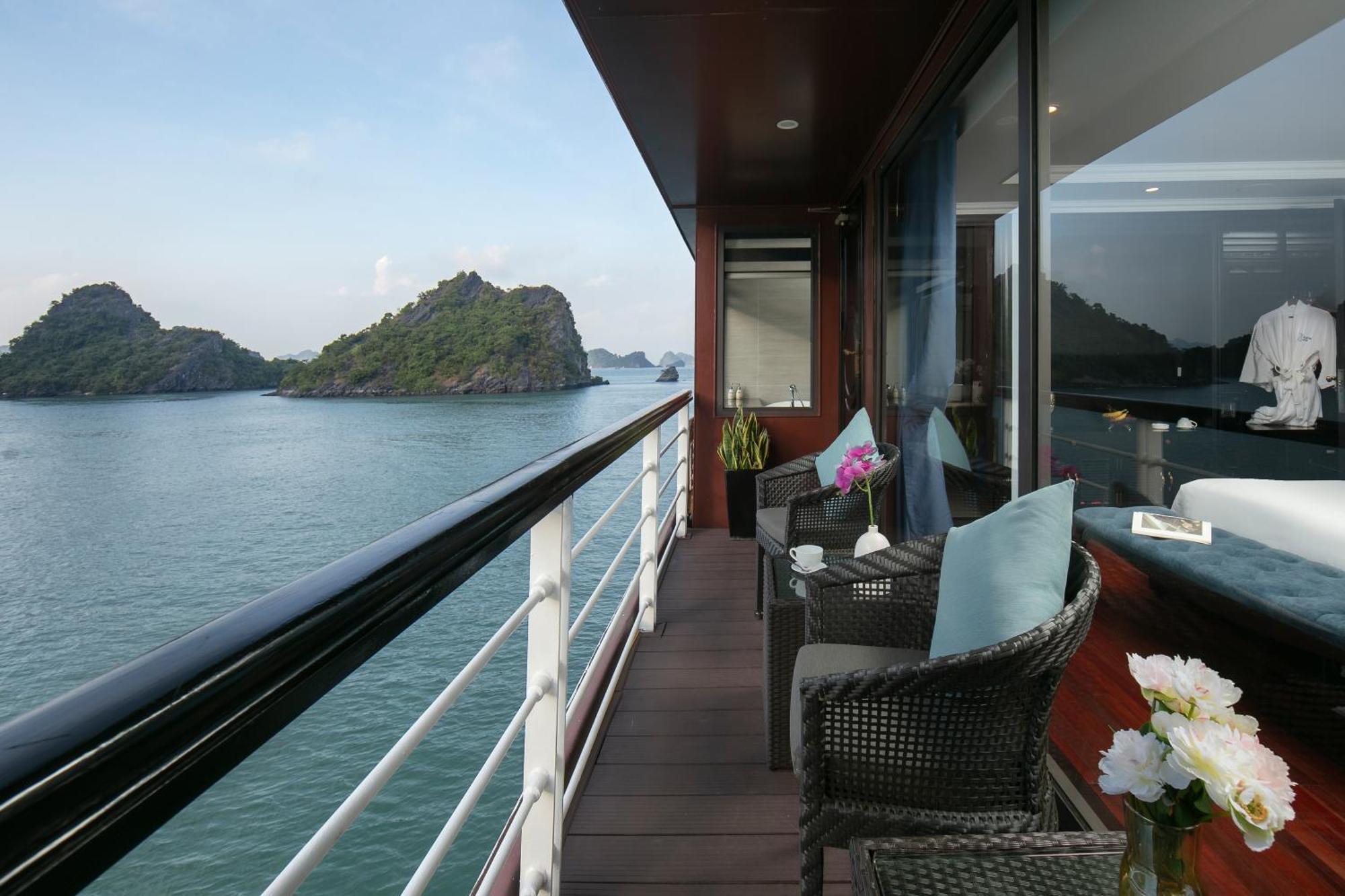 Le Theatre Cruises - Wonder On Lan Ha Bay Hotel Ha Long Exterior photo