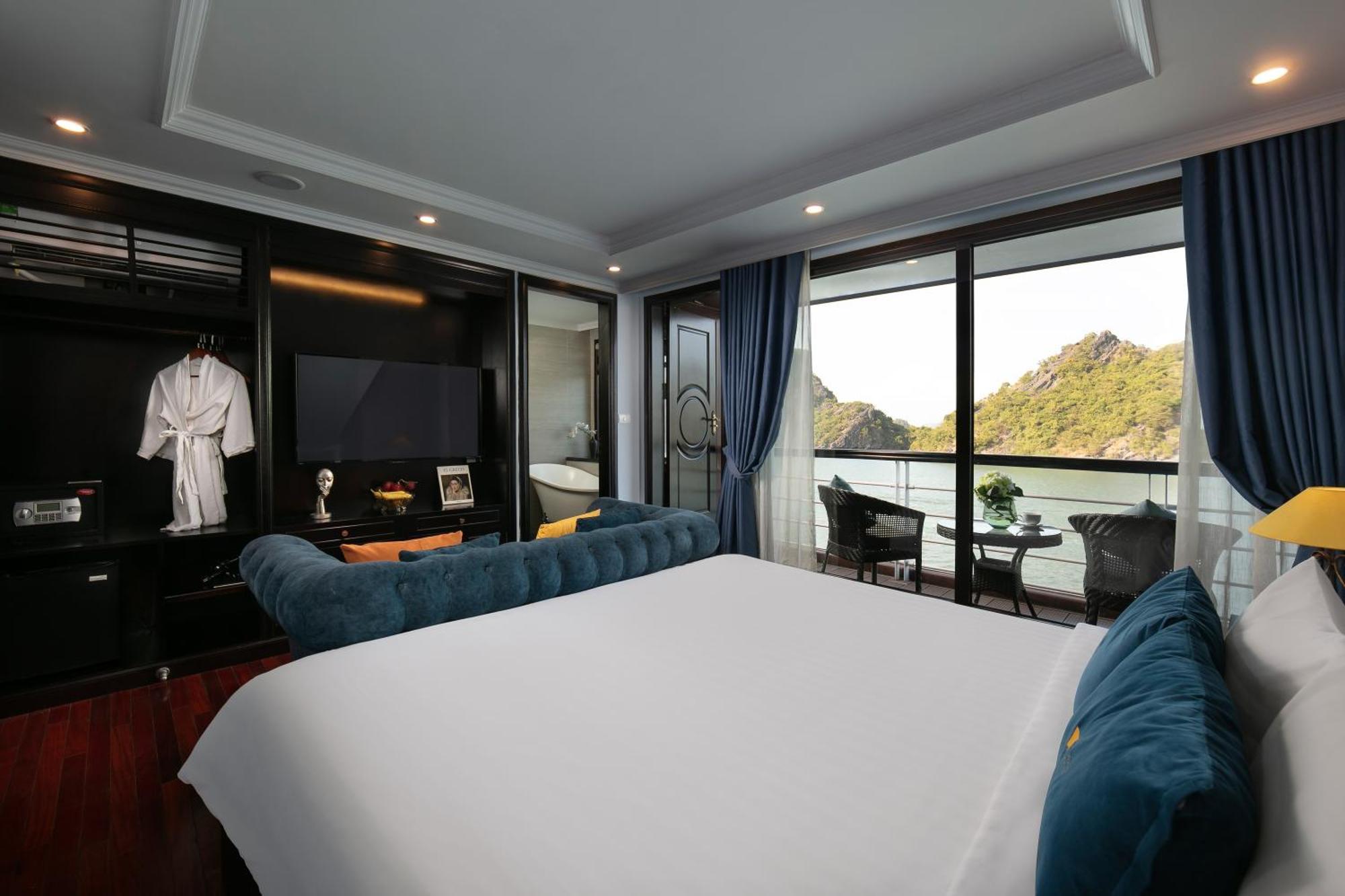 Le Theatre Cruises - Wonder On Lan Ha Bay Hotel Ha Long Exterior photo